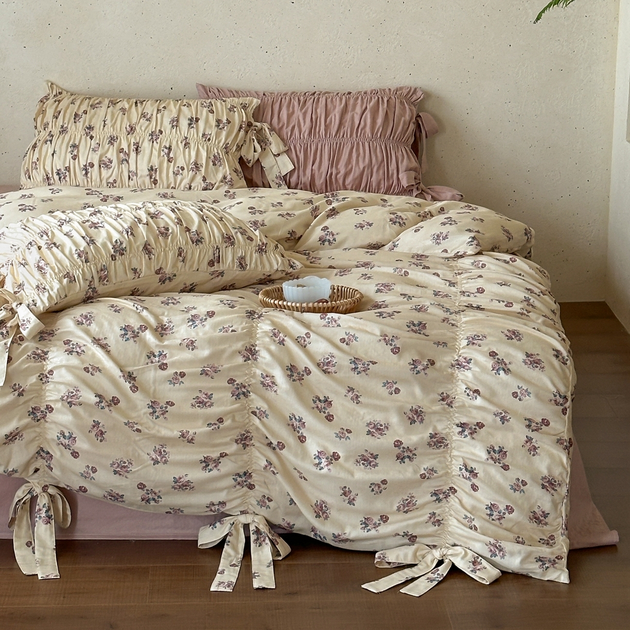 91家纺网 家纺一手货源 找家纺 觅糖家纺 2026春夏新款全棉纯棉法式轻奶油系列四件套 玫瑰心语