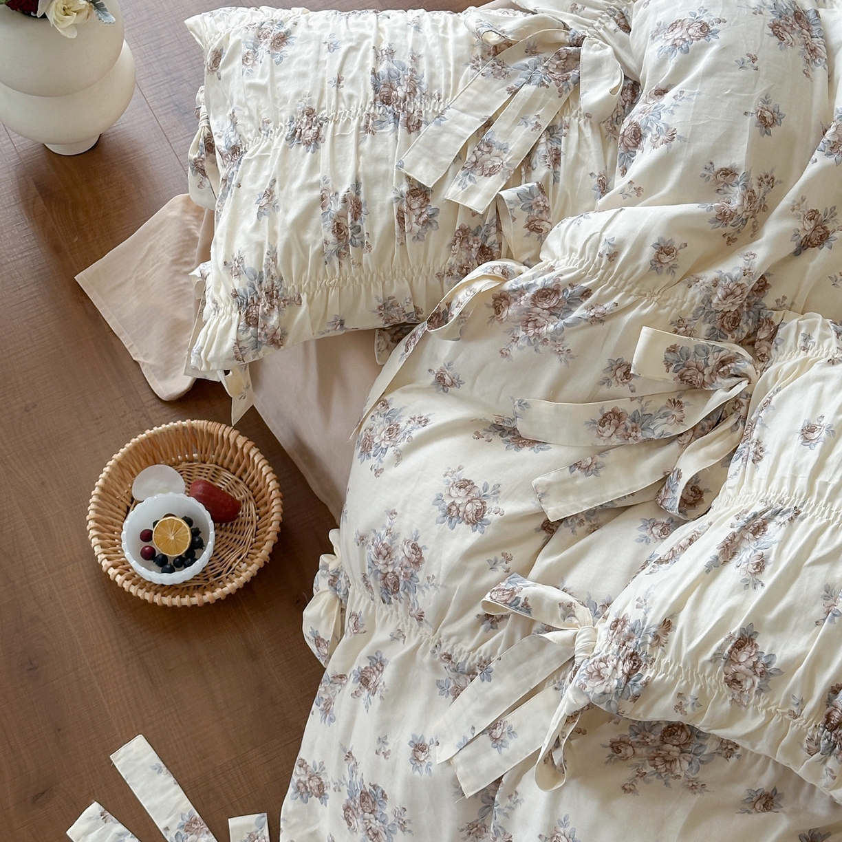 91家纺网 家纺一手货源 找家纺 觅糖家纺 2026春夏新款全棉纯棉法式轻奶油系列四件套 花韵咖