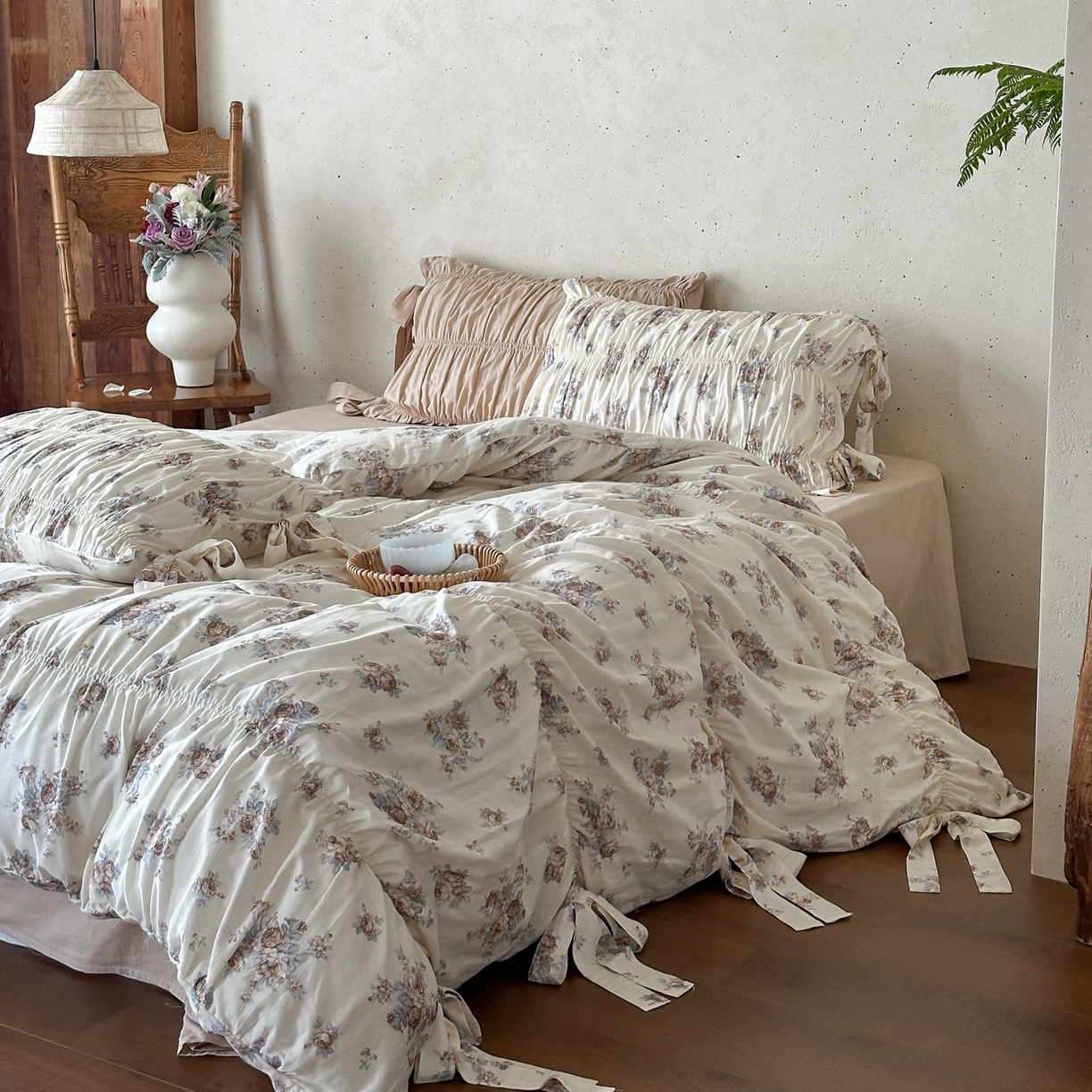 91家纺网 家纺一手货源 找家纺 觅糖家纺 2026春夏新款全棉纯棉法式轻奶油系列四件套 花韵咖