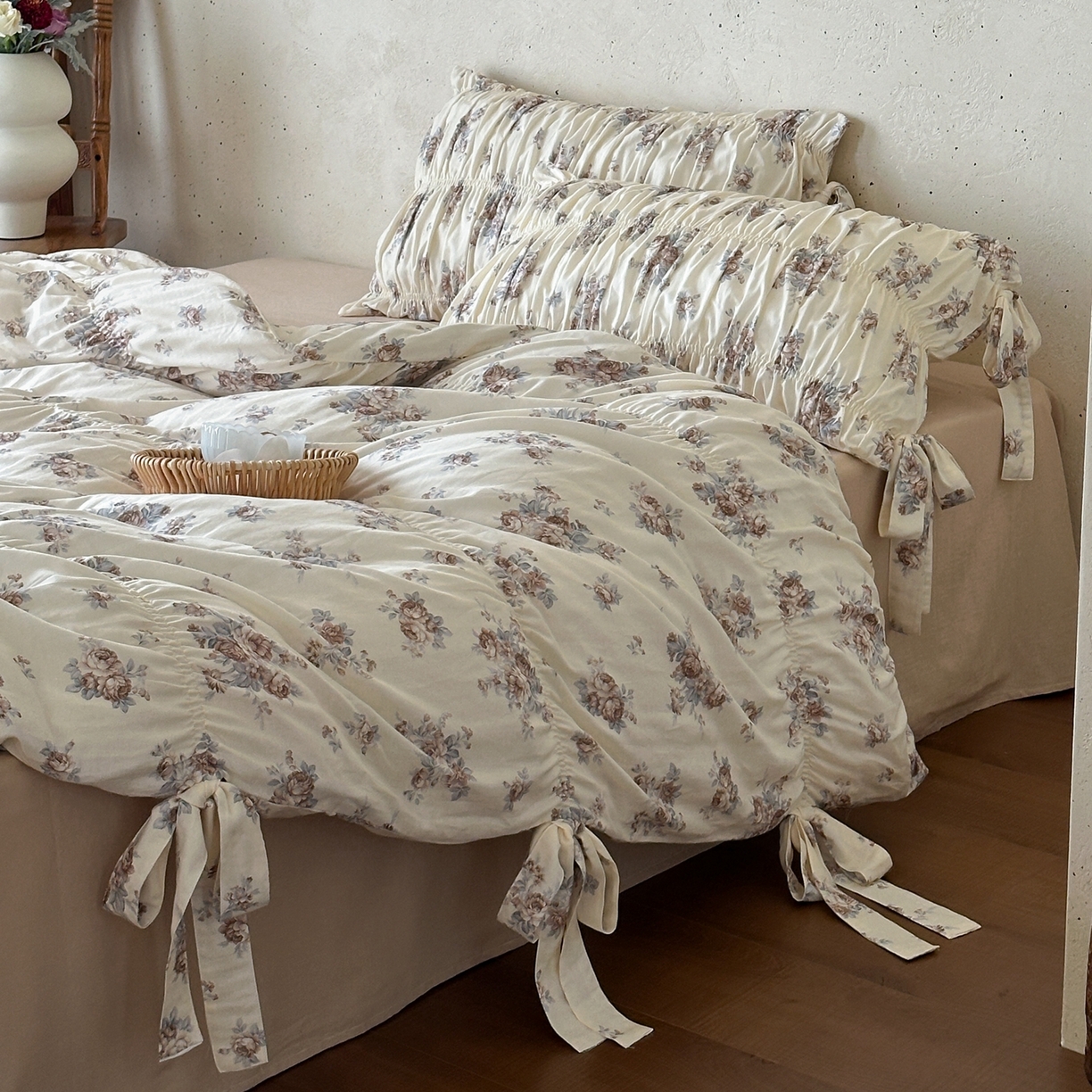 91家纺网 家纺一手货源 找家纺 觅糖家纺 2026春夏新款全棉纯棉法式轻奶油系列四件套 花韵咖