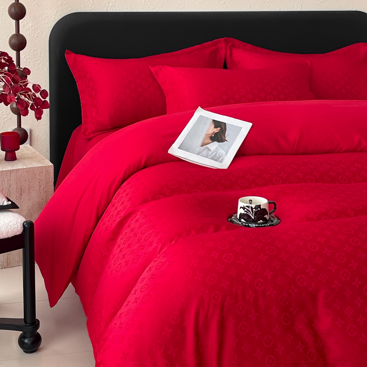 91家纺网 家纺一手货源 找家纺 （总）大麦乐田 2026春夏新款贡缎提花大红四件套