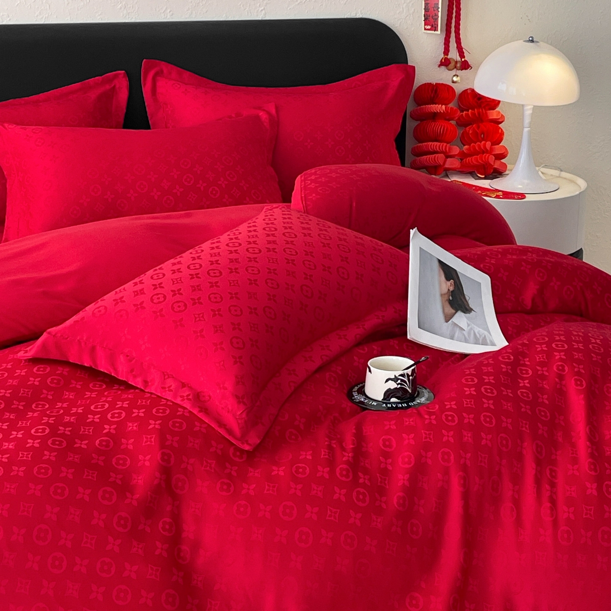 91家纺网 家纺一手货源 找家纺 （总）大麦乐田 2026春夏新款贡缎提花大红四件套