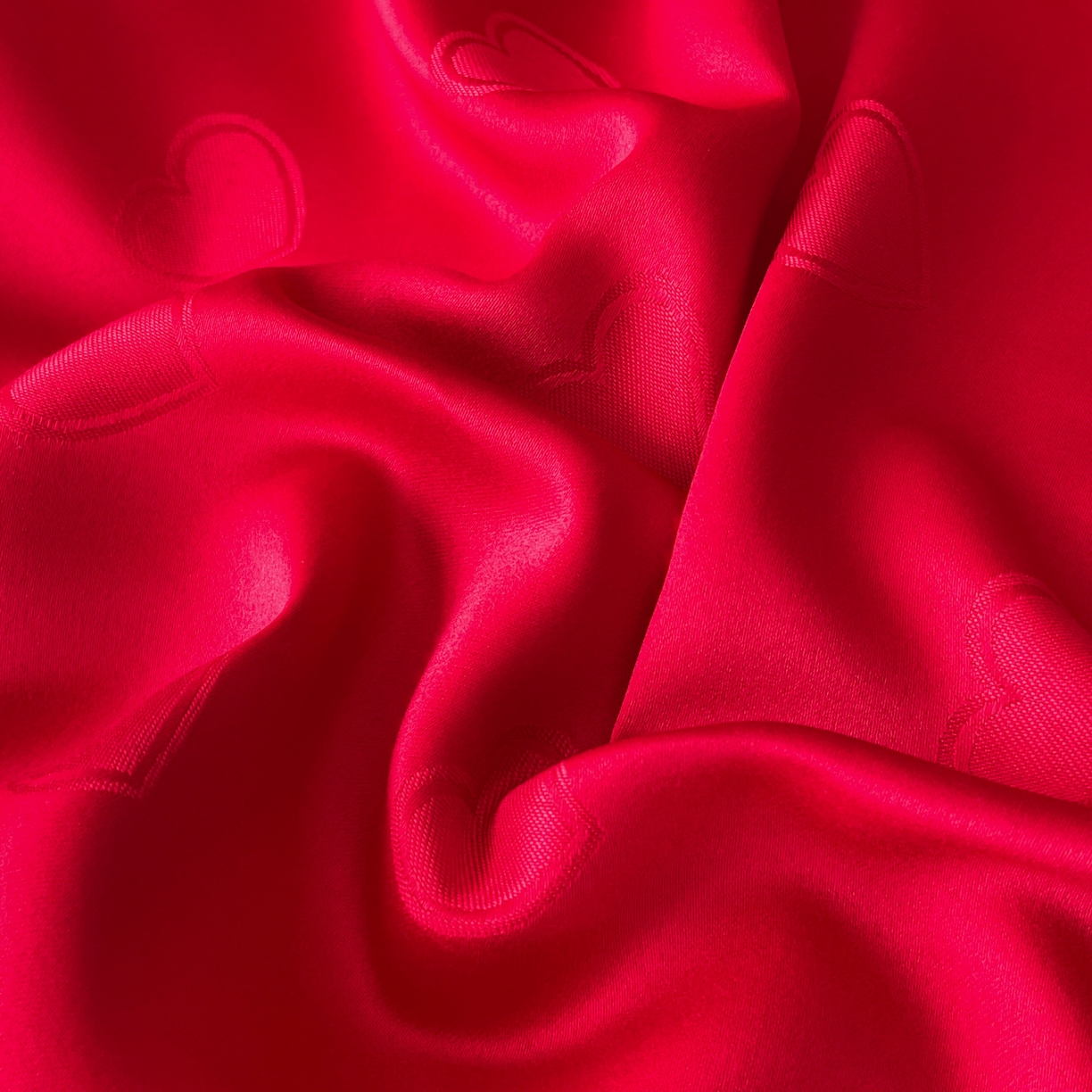 91家纺网 家纺一手货源 找家纺 大麦乐田 2026春夏新款贡缎提花大红四件套 爱心  