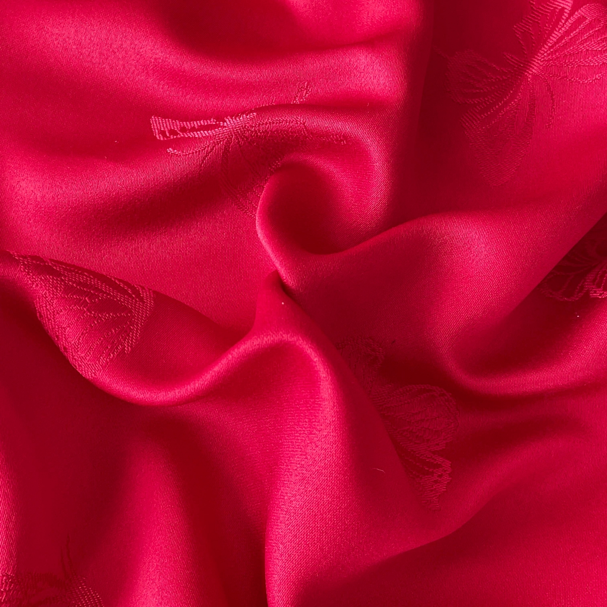 91家纺网 家纺一手货源 找家纺 大麦乐田 2026春夏新款贡缎提花大红四件套 蝴蝶   