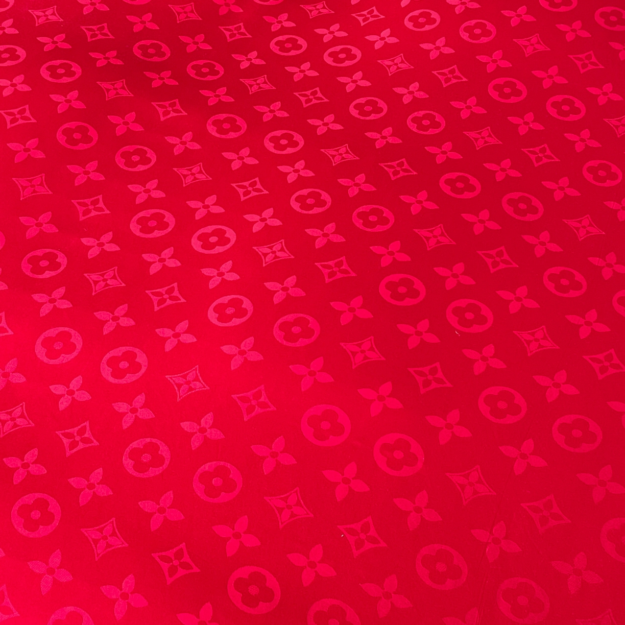 91家纺网 家纺一手货源 找家纺 大麦乐田 2026春夏新款贡缎提花大红四件套 路易