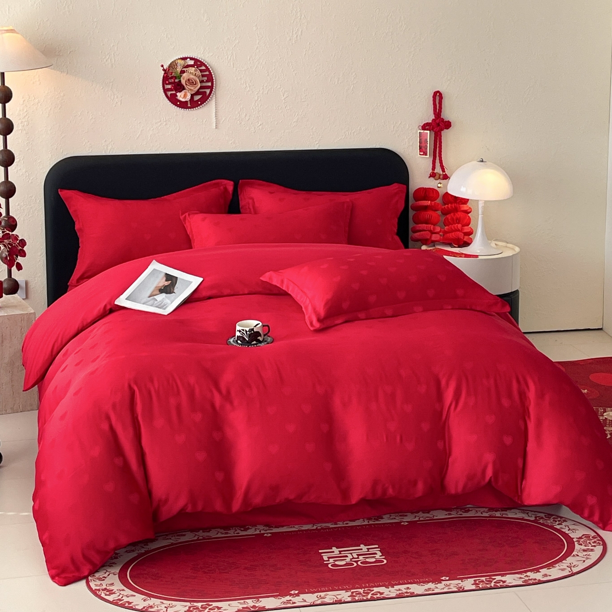 91家纺网 家纺一手货源 找家纺 大麦乐田 2026春夏新款贡缎提花大红四件套 爱心  