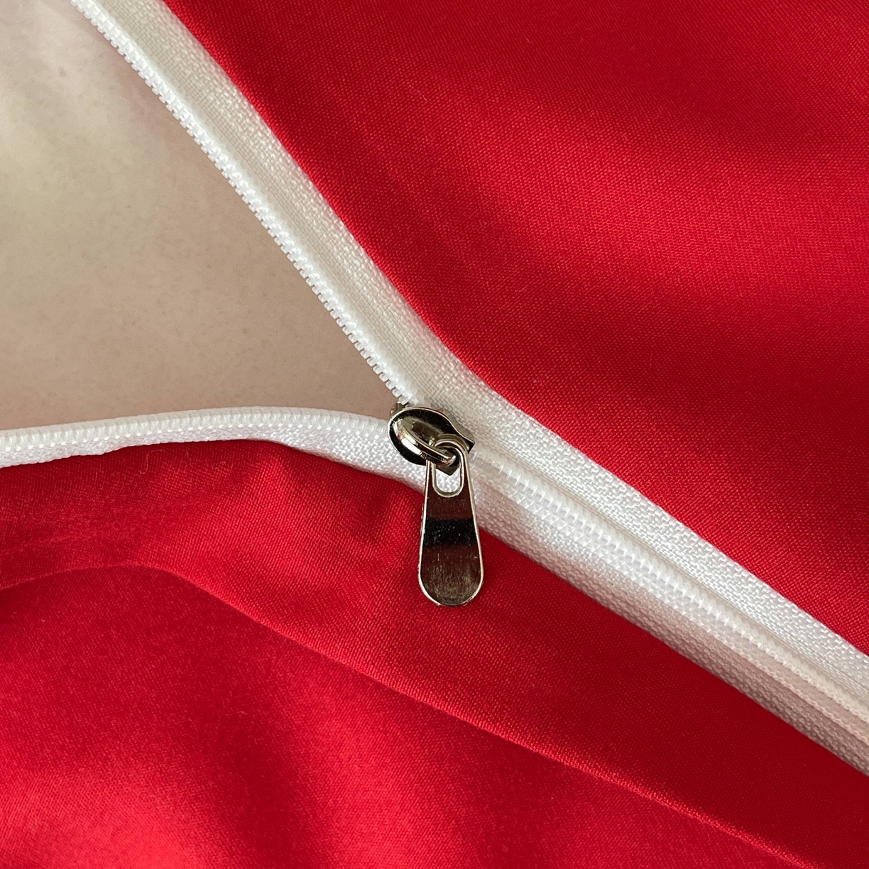 91家纺网 家纺一手货源 找家纺 （总）大麦乐田 2026春夏新款贡缎提花大红四件套