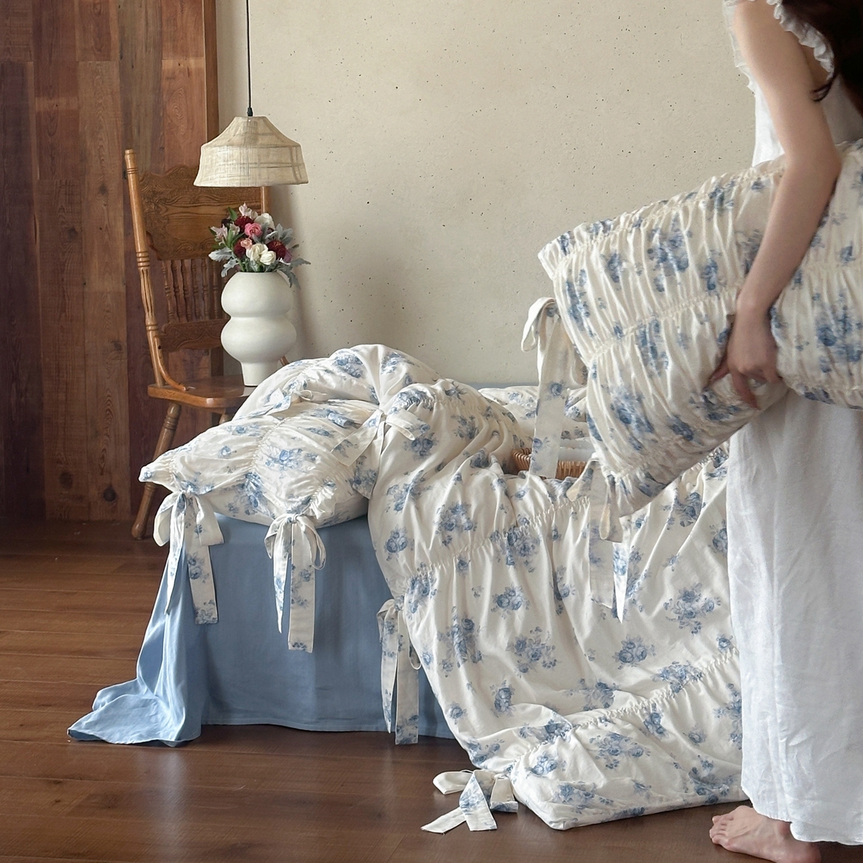 91家纺网 家纺一手货源 找家纺 觅糖家纺 2026春夏新款全棉纯棉法式轻奶油系列四件套 花韵蓝