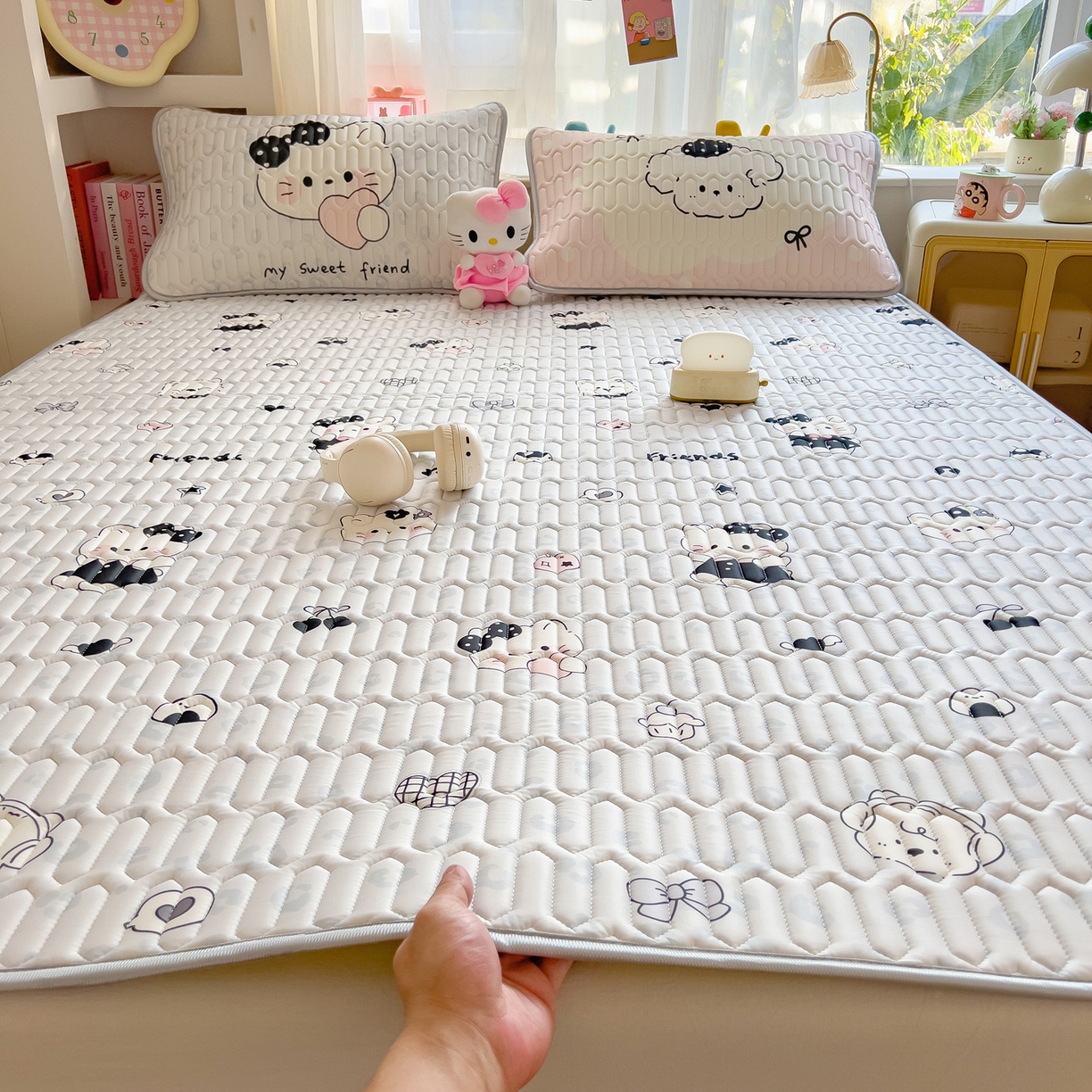 91家纺网 家纺一手货源 找家纺 摩妮卡 2026新款数码大版小清新乳胶凉席床席款三件套-场景二 温暖日常-蓝