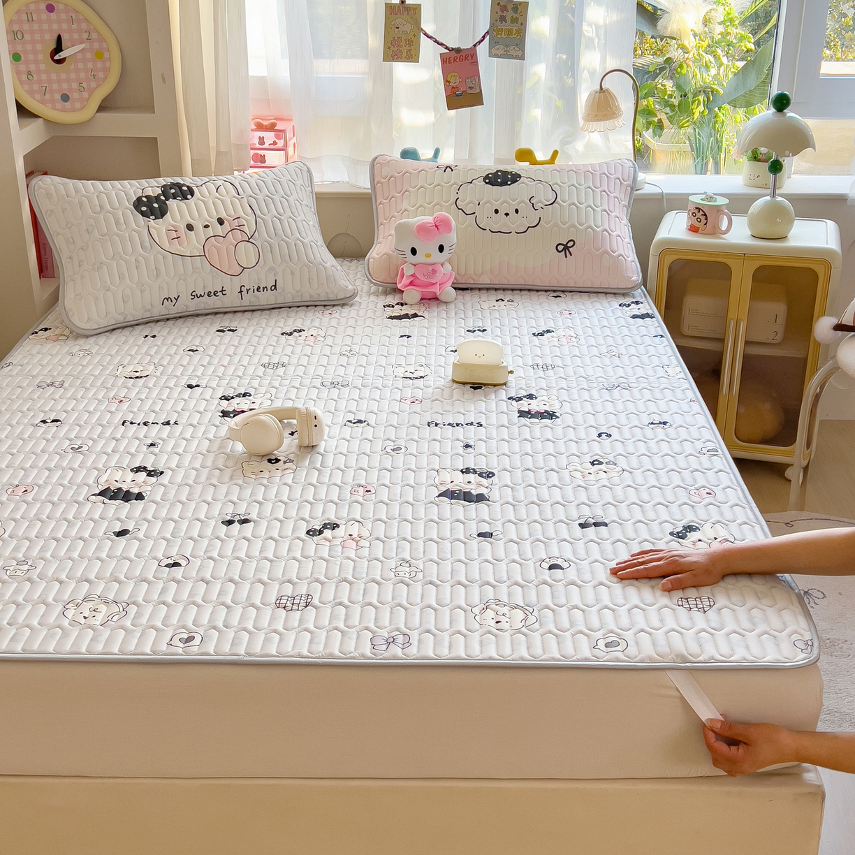 91家纺网 家纺一手货源 找家纺 摩妮卡 2026新款数码大版小清新乳胶凉席床席款三件套-场景二 温暖日常-蓝