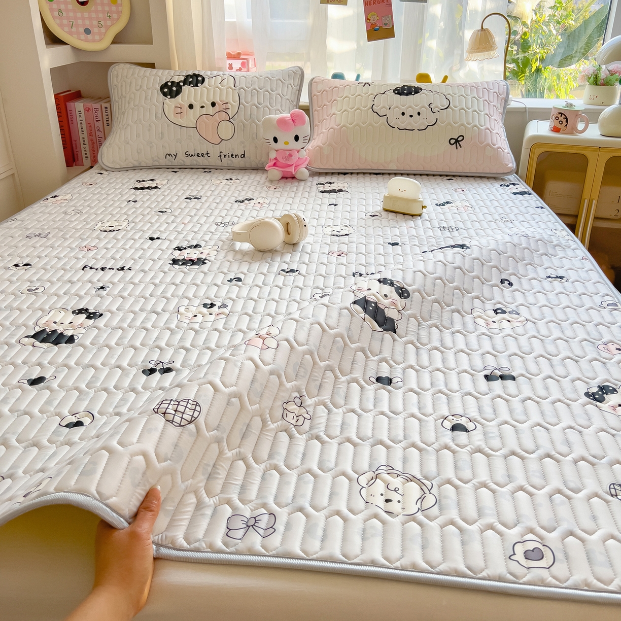 91家纺网 家纺一手货源 找家纺 摩妮卡 2026新款数码大版小清新乳胶凉席床席款三件套-场景二 温暖日常-蓝