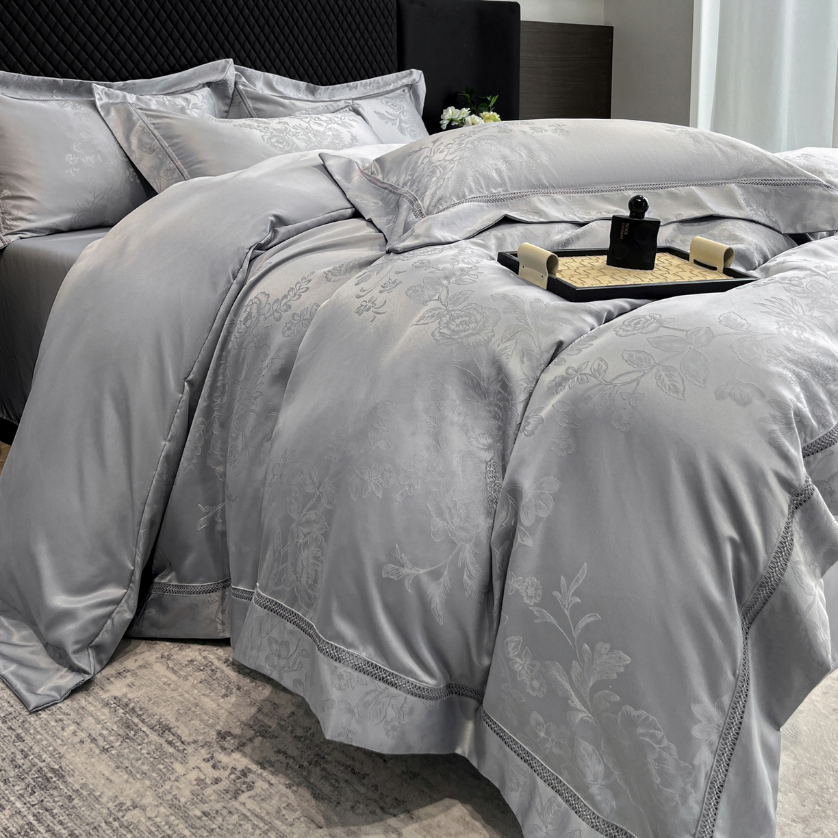 91家纺网 家纺一手货源 找家纺 （总）金牛座家纺 2026新款高精密大花位提花镂空花边床盖四件套-奥黛丽系列