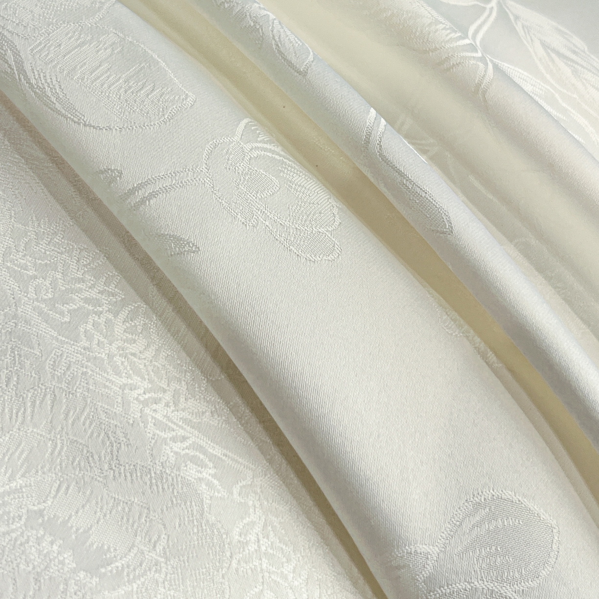 91家纺网 家纺一手货源 找家纺 金牛座家纺 2026新款高精密大花位提花镂空花边床盖四件套-奥黛丽系列 奥黛丽-奶白