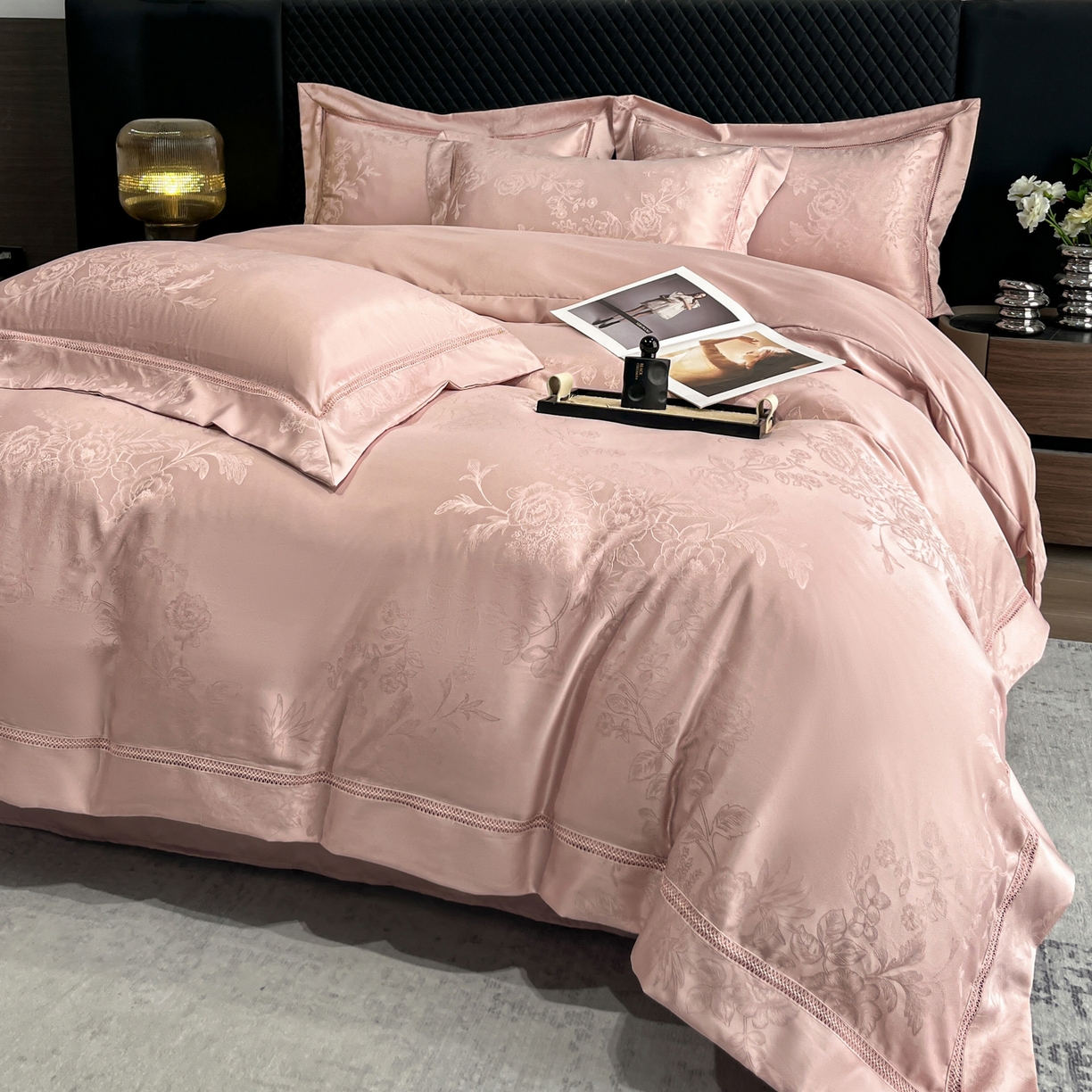 91家纺网 家纺一手货源 找家纺 （总）金牛座家纺 2026新款高精密大花位提花镂空花边床盖四件套-奥黛丽系列