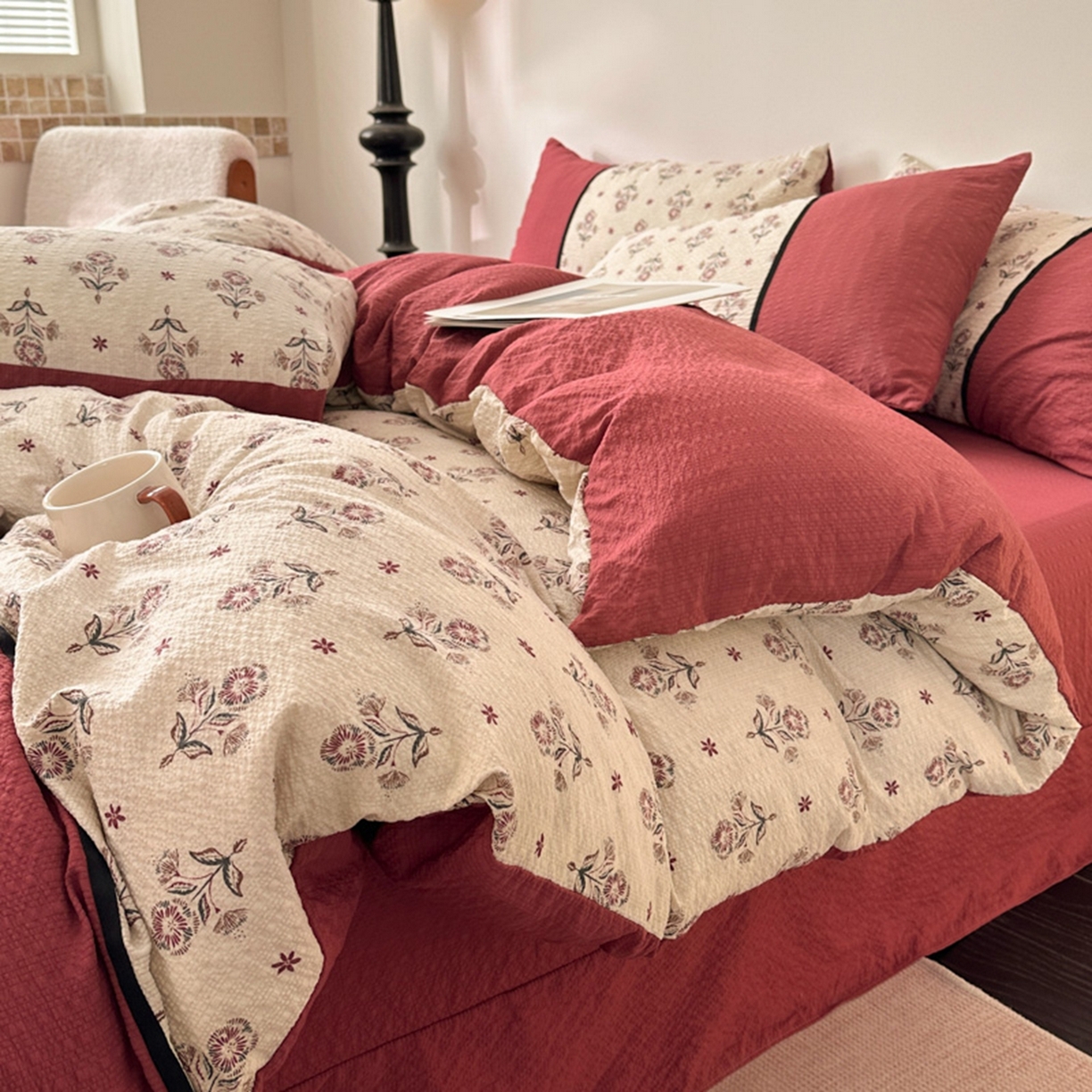 91家纺网 家纺一手货源 找家纺 铠畅家纺 2026春夏新品高克重拼接泡芙纱泡泡皱皱纱四件套 旧梦蔷薇