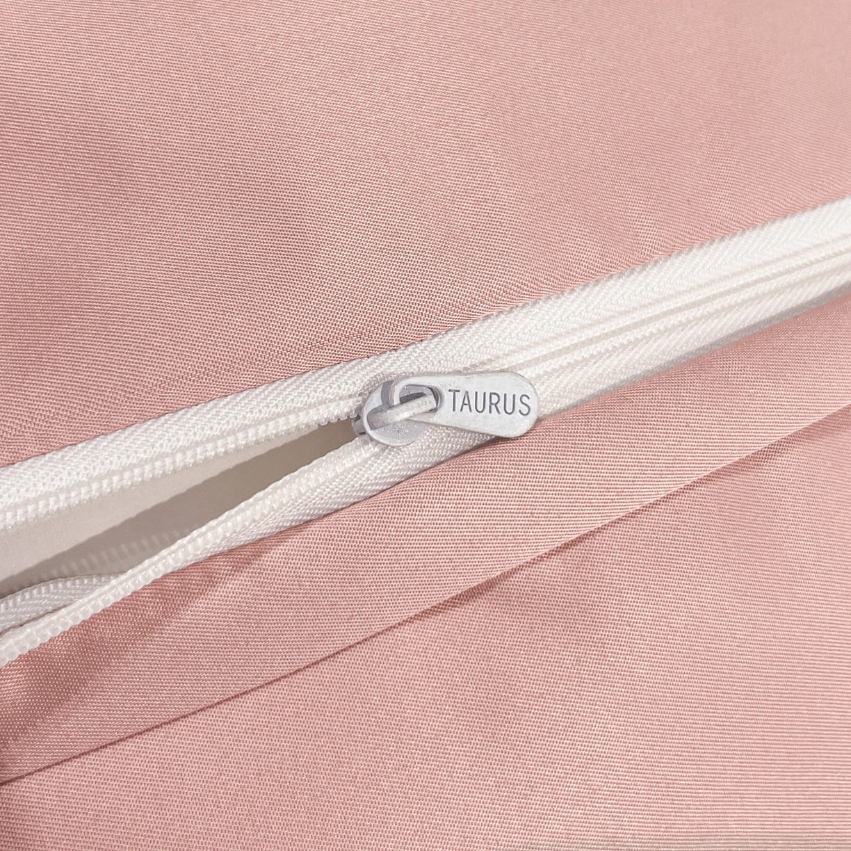 91家纺网 家纺一手货源 找家纺 金牛座家纺 2026新款高精密大花位提花镂空花边床盖四件套-奥黛丽系列 奥黛丽-浅豆沙