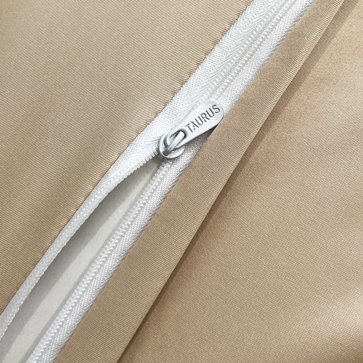 91家纺网 家纺一手货源 找家纺 金牛座家纺 2026新款高精密大花位提花镂空花边床盖四件套-奥黛丽系列 奥黛丽-香槟