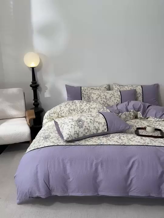 91家纺网 家纺一手货源 找家纺 铠畅家纺 2026春夏新品高克重拼接泡芙纱泡泡皱皱纱四件套 贝丽丝