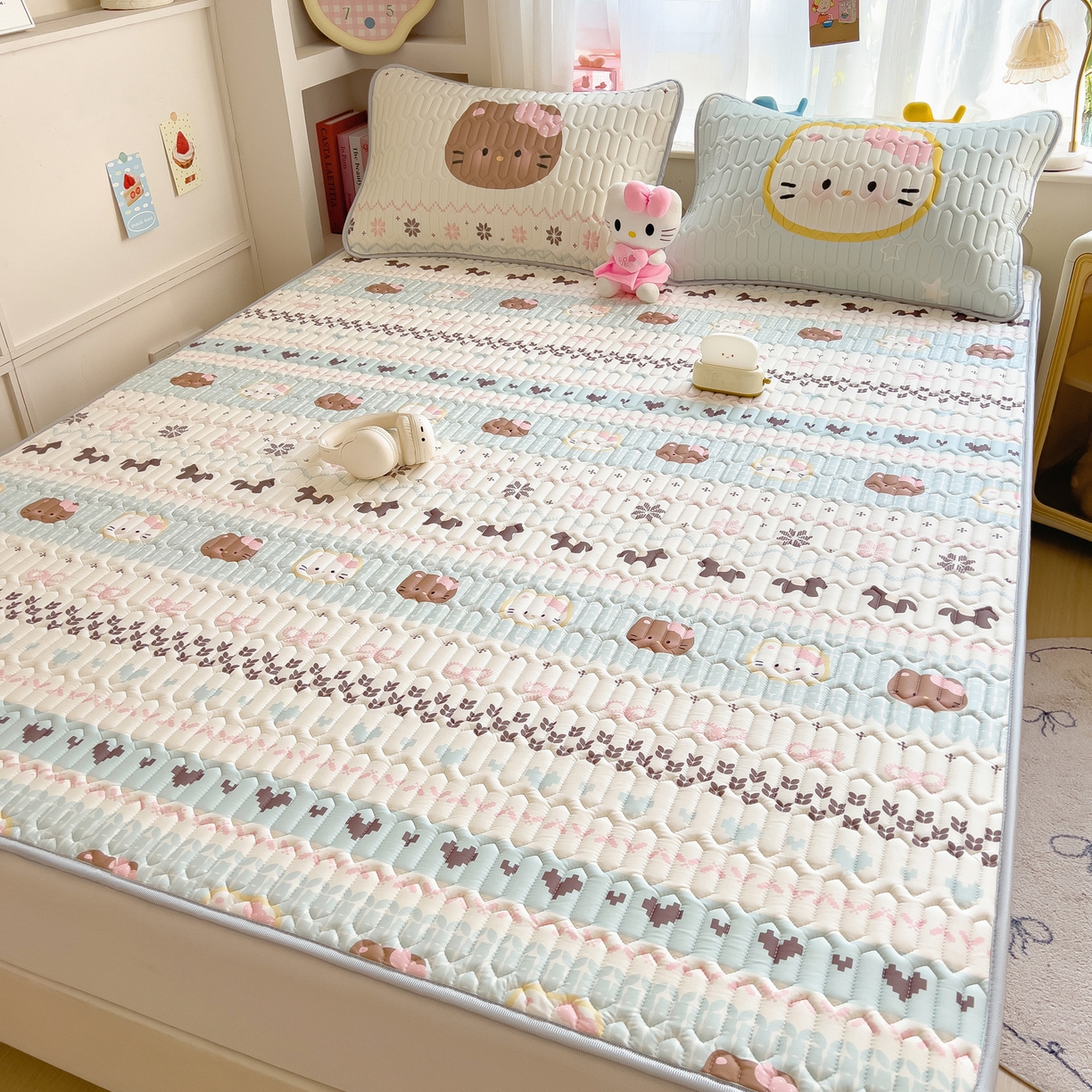 91家纺网 家纺一手货源 找家纺 摩妮卡 2026新款数码大版小清新乳胶凉席床席款三件套-场景二 友谊记忆片