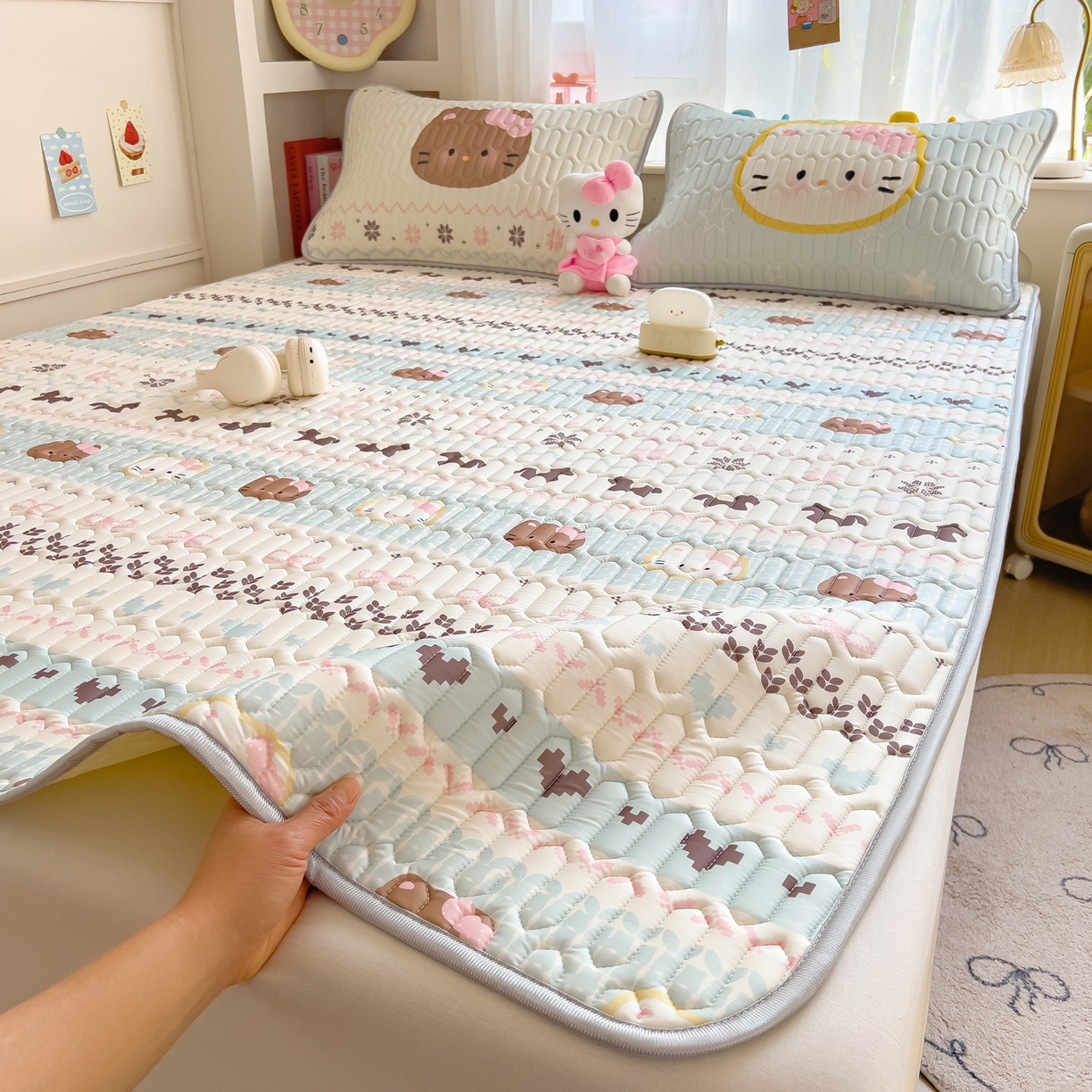 91家纺网 家纺一手货源 找家纺 摩妮卡 2026新款数码大版小清新乳胶凉席床席款三件套-场景二 友谊记忆片