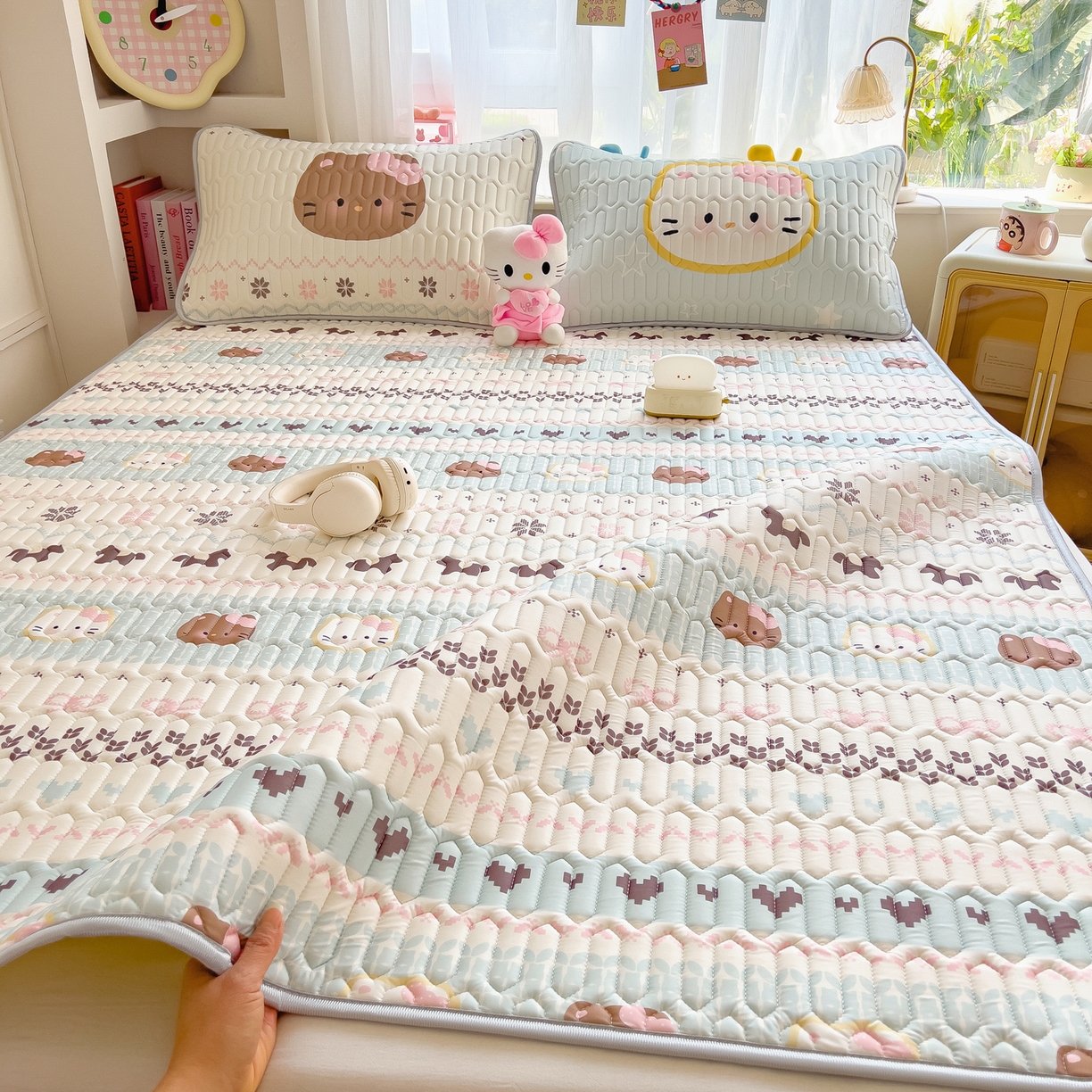 91家纺网 家纺一手货源 找家纺 摩妮卡 2026新款数码大版小清新乳胶凉席床席款三件套-场景二 友谊记忆片