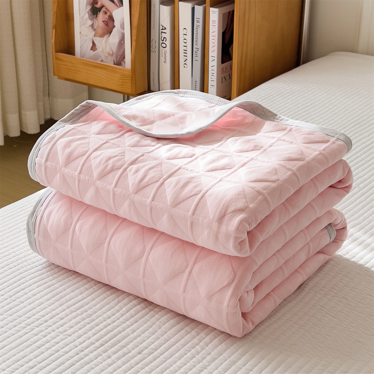 91家纺网 家纺一手货源 找家纺 云恋家纺 2026新款空气提花全棉盖毯夏被毯子 菱形格-粉玉