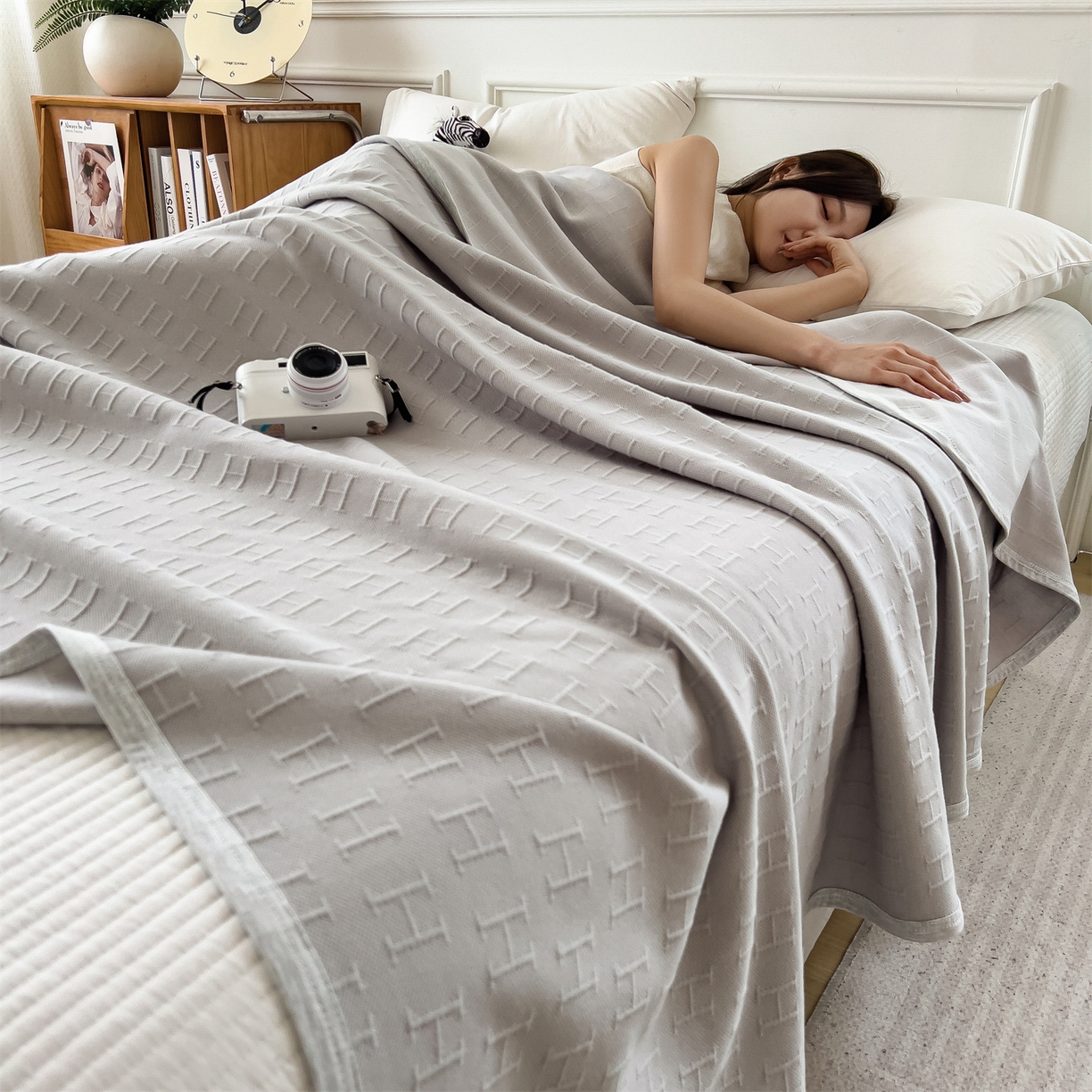 91家纺网 家纺一手货源 找家纺 云恋家纺 2026新款空气提花全棉盖毯夏被毯子 格调-浅灰