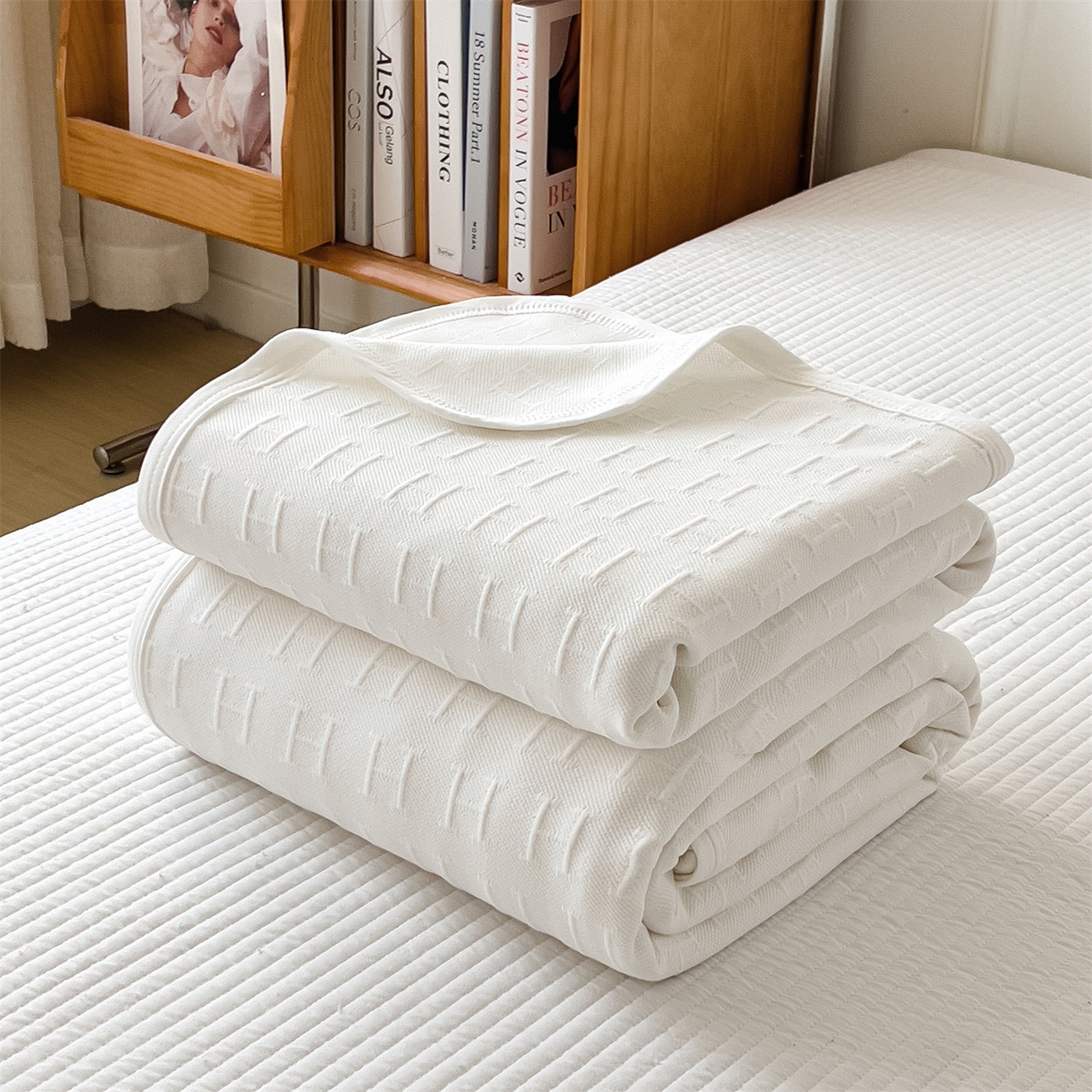 91家纺网 家纺一手货源 找家纺 云恋家纺 2026新款空气提花全棉盖毯夏被毯子 格调-雅白