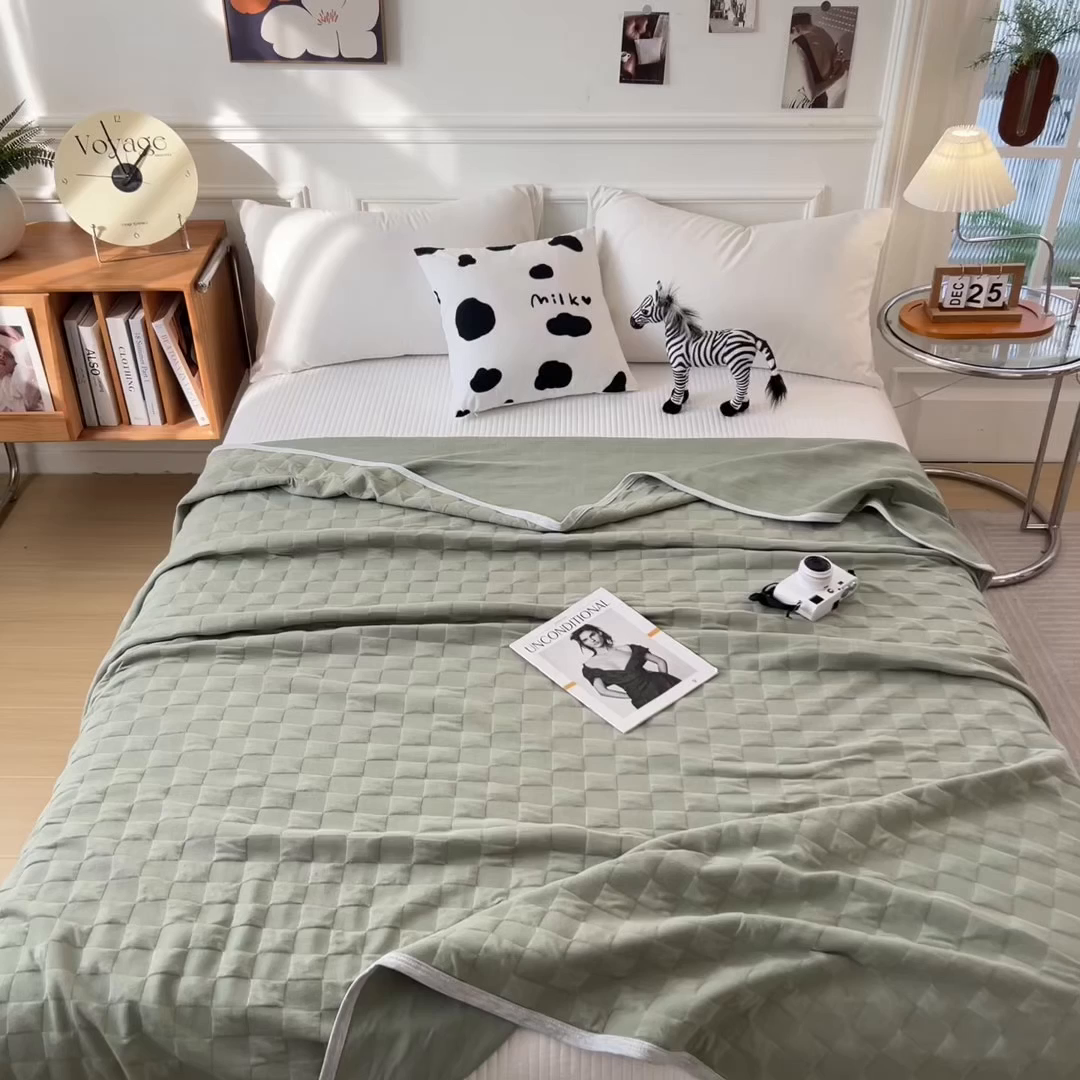 91家纺网 家纺一手货源 找家纺 云恋家纺 2026新款空气提花全棉盖毯夏被毯子 方格-橄榄绿