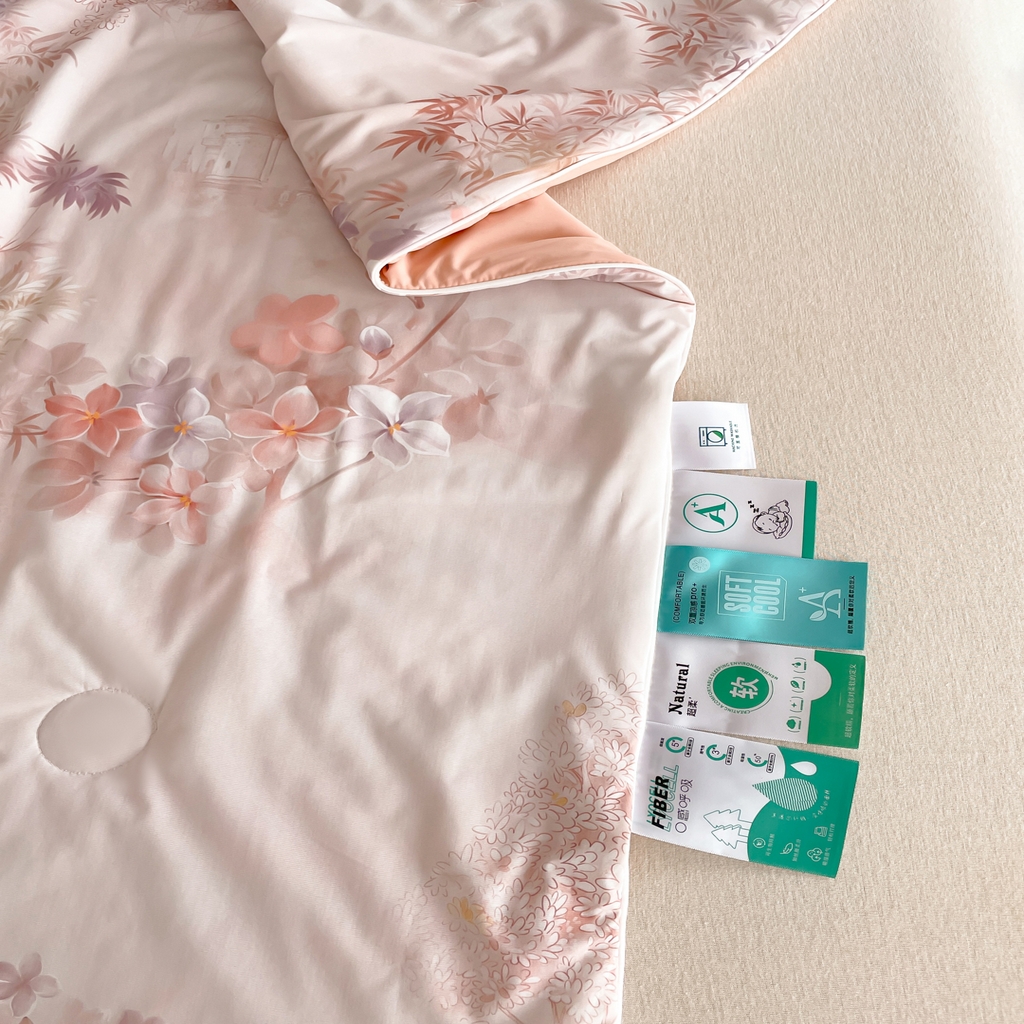 91家纺网 家纺一手货源 找家纺 名兮家居 2026新款印花款锦氨凉感丝夏被空调被夏凉被 丛林晓梦