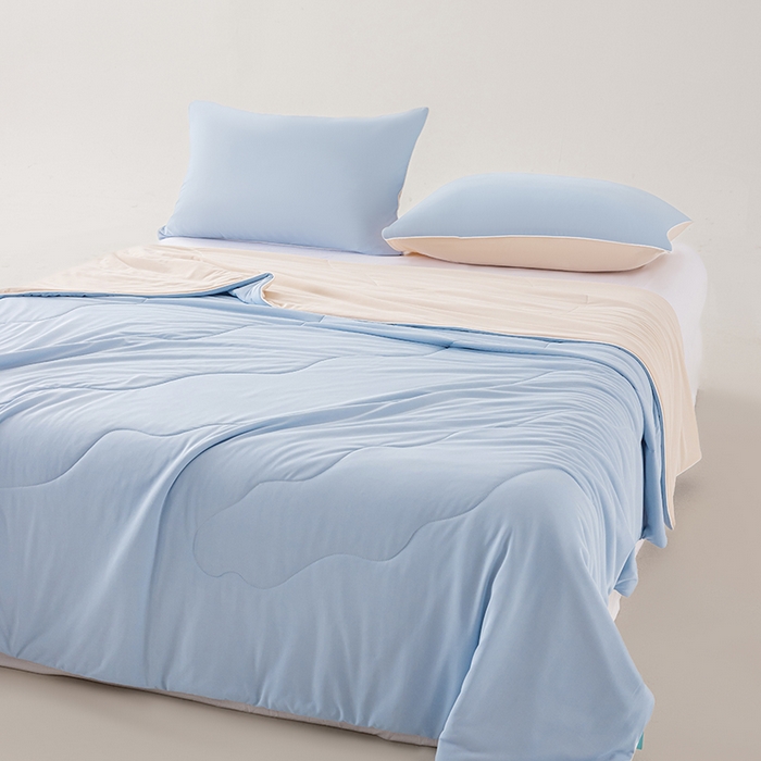 91家纺网 家纺一手货源 找家纺 迪梵家纺 2026新款锦氨凉感黑科技（160克面料）凉感丝夏被冰淇淋夏凉被空调被-风格一 蓝粉玉