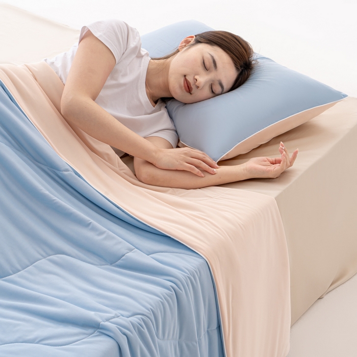 91家纺网 家纺一手货源 找家纺 迪梵家纺 2026新款锦氨凉感黑科技（160克面料）凉感丝夏被冰淇淋夏凉被空调被-风格一 蓝粉玉