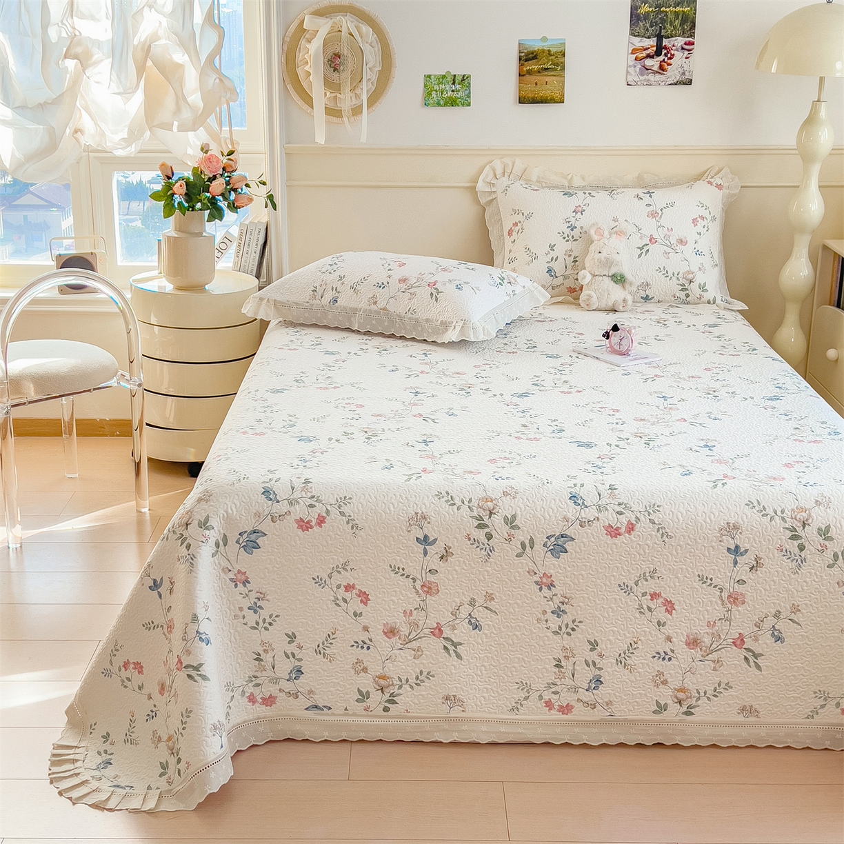 91家纺网 家纺一手货源 找家纺 叠派家纺 2026新款A类印花慕丝绵花边款床盖系列（抽空压缩可供跨境）提供买家秀 洛可可+粉