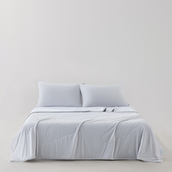 91家纺网 家纺一手货源 找家纺 迪梵家纺 2026新款锦氨凉感黑科技（160克面料）凉感丝夏被冰淇淋夏凉被空调被-风格一 深浅灰