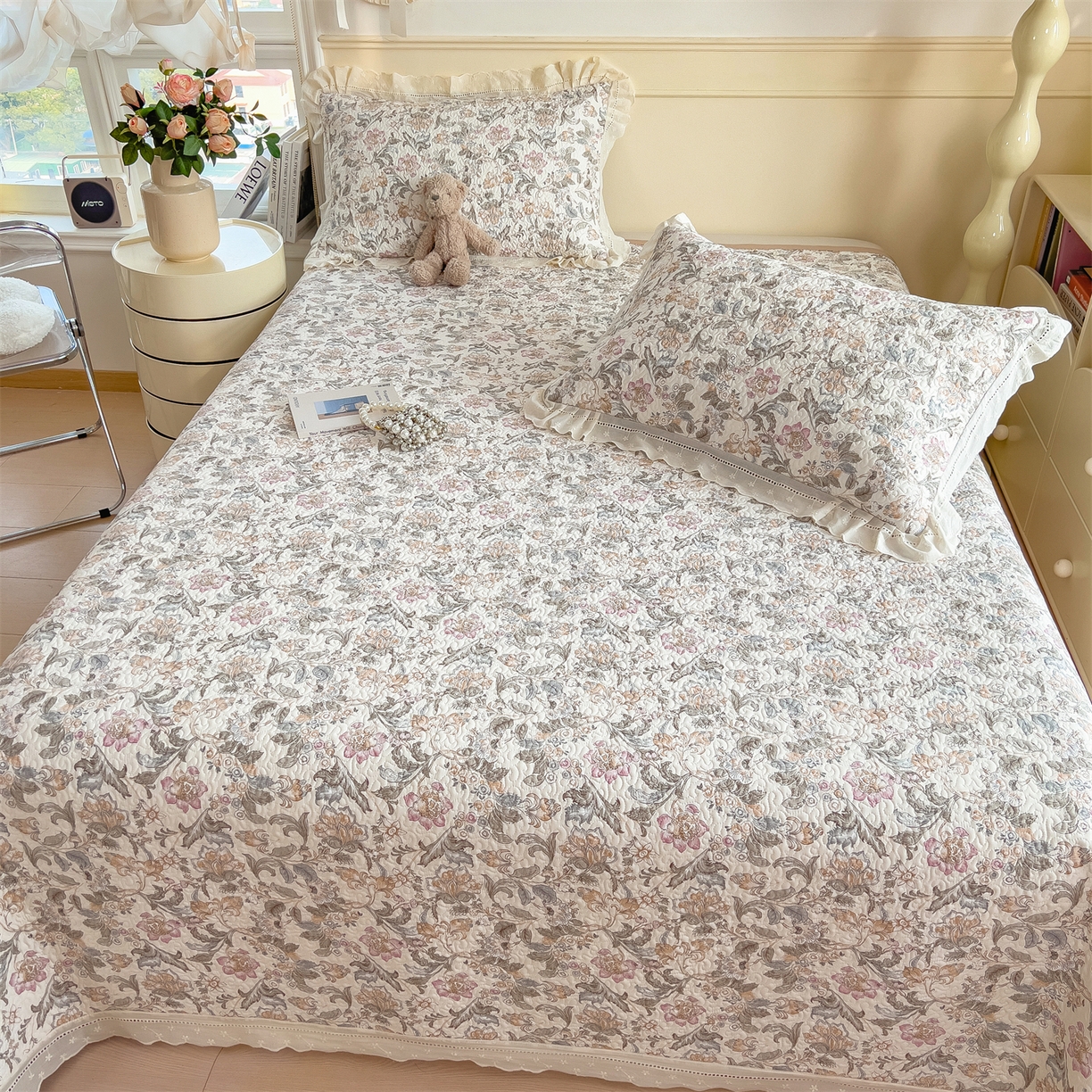 91家纺网 家纺一手货源 找家纺 叠派家纺 2026新款A类印花慕丝绵花边款床盖系列（抽空压缩可供跨境）提供买家秀 锦芙+驼