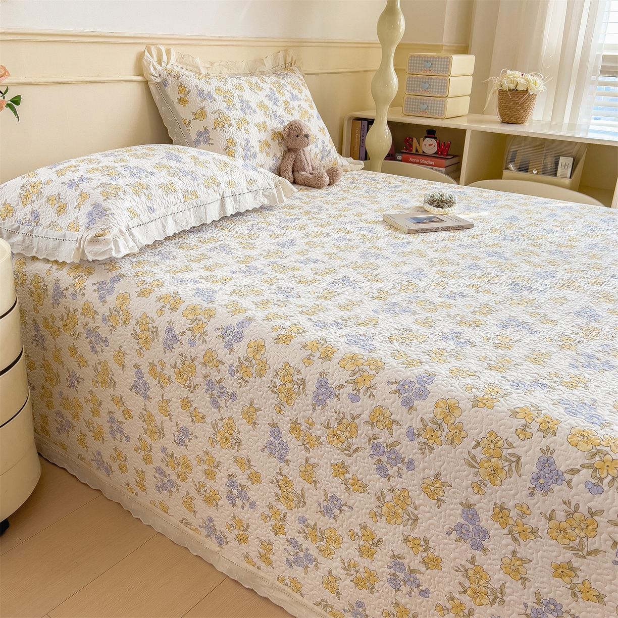 91家纺网 家纺一手货源 找家纺 叠派家纺 2026新款A类印花慕丝绵花边款床盖系列（抽空压缩可供跨境）提供买家秀 金兰+黄