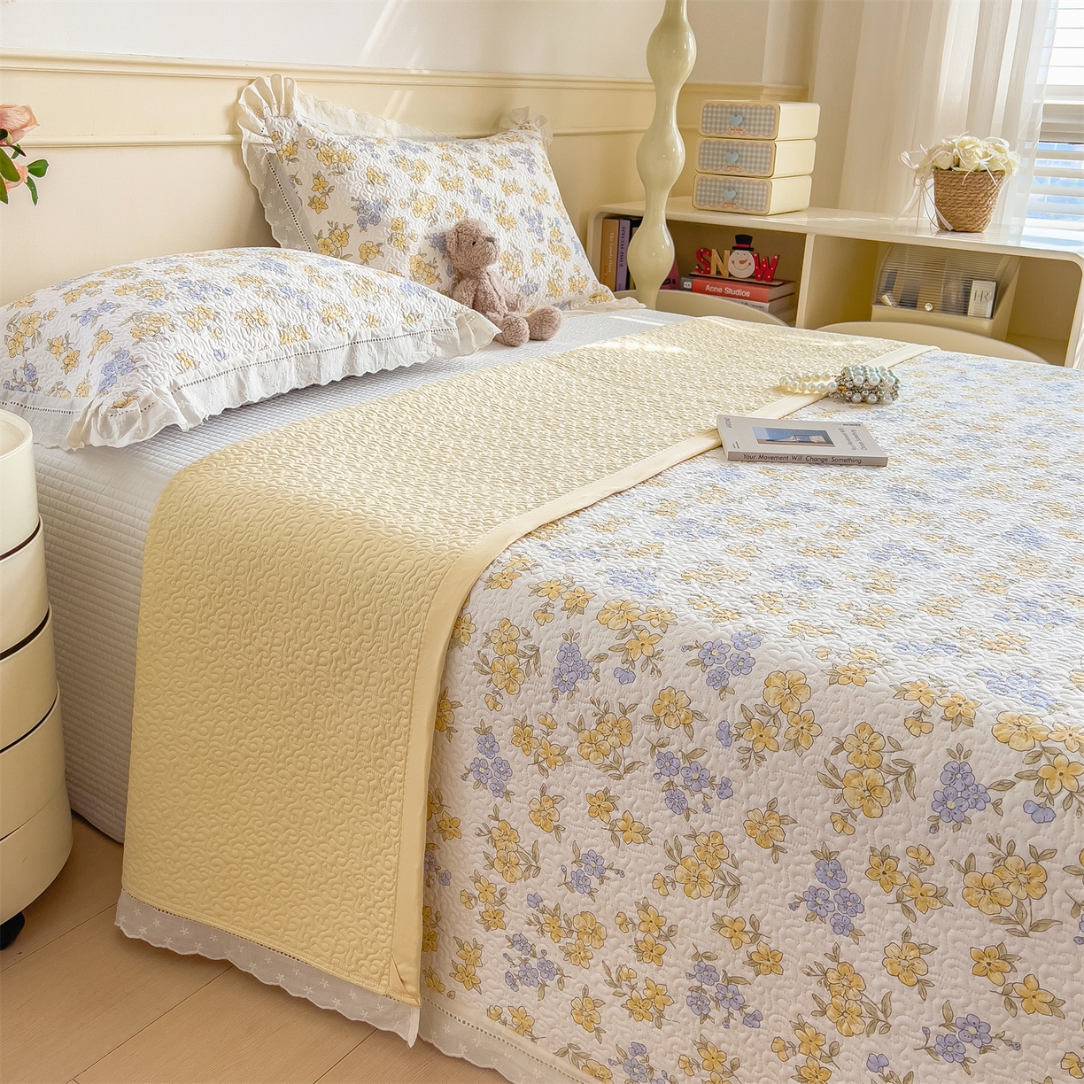 91家纺网 家纺一手货源 找家纺 叠派家纺 2026新款A类印花慕丝绵花边款床盖系列（抽空压缩可供跨境）提供买家秀 金兰+黄