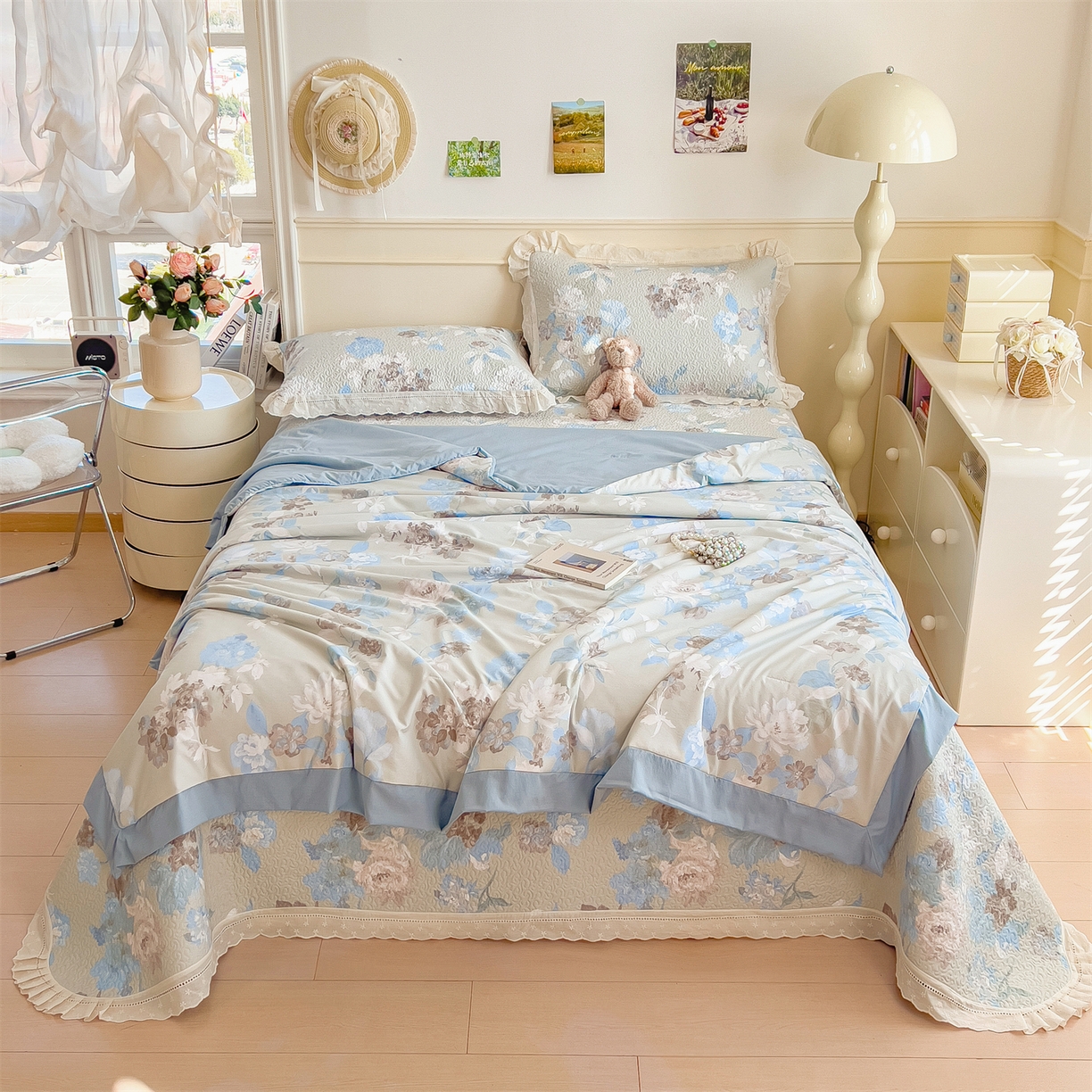 91家纺网 家纺一手货源 找家纺 叠派家纺 2026新款A类印花慕丝绵花边款床盖系列（抽空压缩可供跨境）提供买家秀 蓝漪+蓝