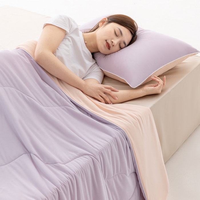 91家纺网 家纺一手货源 找家纺 迪梵家纺 2026新款锦氨凉感黑科技（160克面料）凉感丝夏被冰淇淋夏凉被空调被-风格二 啵啵紫