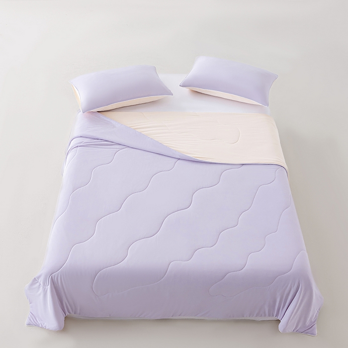 91家纺网 家纺一手货源 找家纺 迪梵家纺 2026新款锦氨凉感黑科技（160克面料）凉感丝夏被冰淇淋夏凉被空调被-风格二 啵啵紫