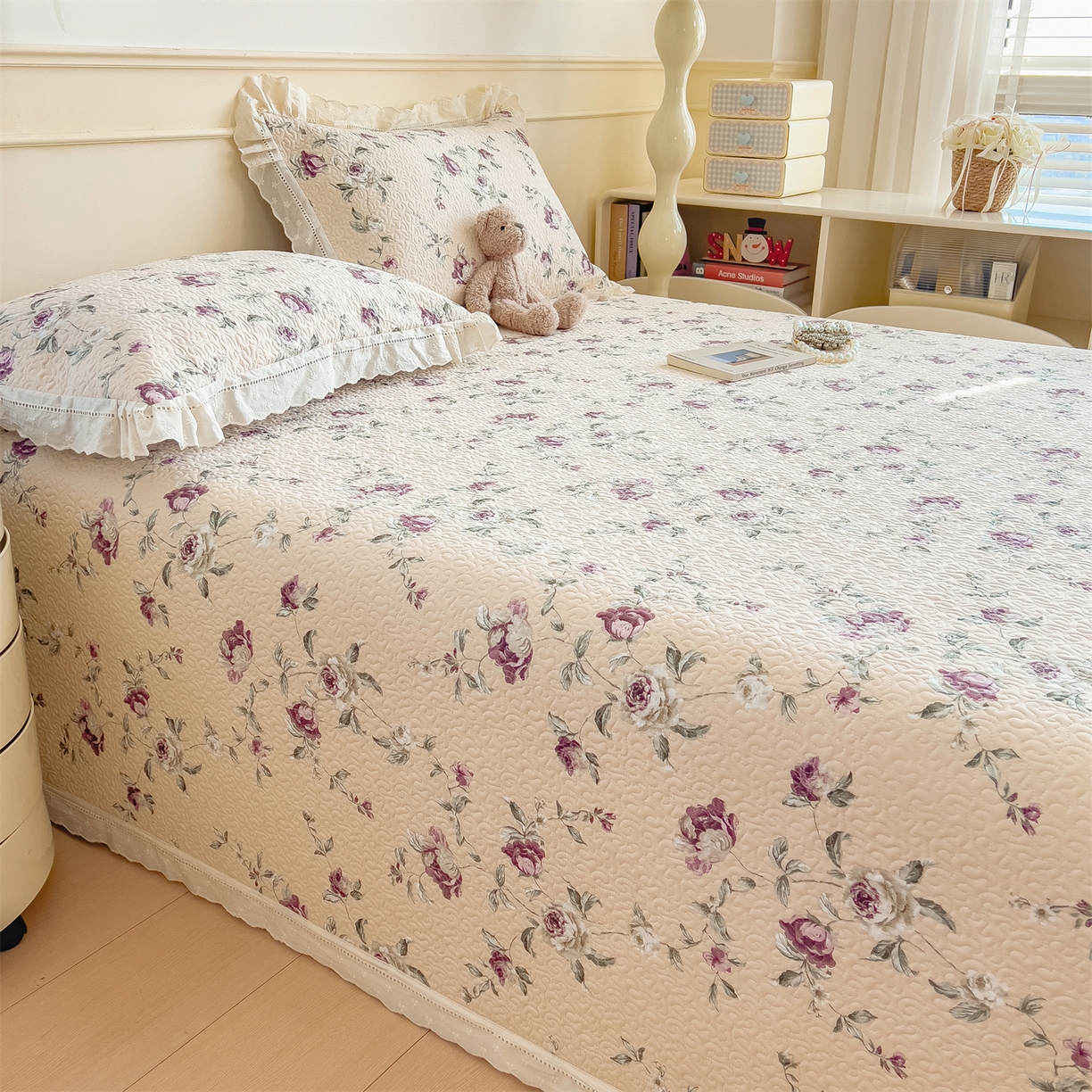 91家纺网 家纺一手货源 找家纺 叠派家纺 2026新款A类印花慕丝绵花边款床盖系列（抽空压缩可供跨境）提供买家秀 洛雅+黛紫