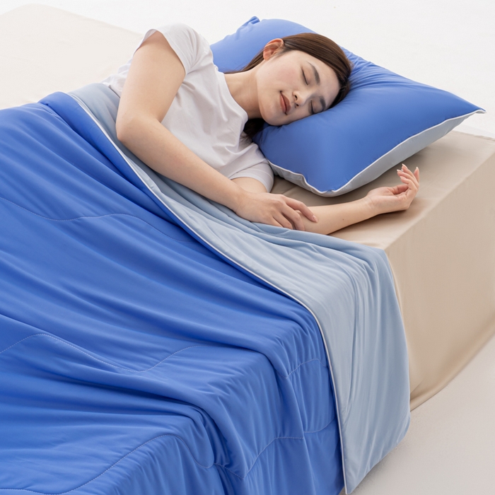 91家纺网 家纺一手货源 找家纺 迪梵家纺 2026新款锦氨凉感黑科技（160克面料）凉感丝夏被冰淇淋夏凉被空调被-风格二 嘟嘟蓝