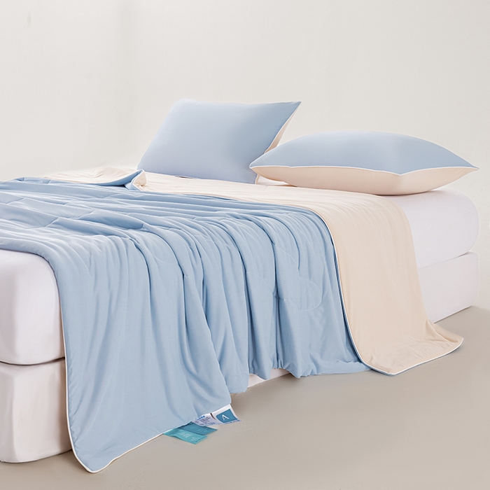 91家纺网 家纺一手货源 找家纺 迪梵家纺 2026新款锦氨凉感黑科技（160克面料）凉感丝夏被冰淇淋夏凉被空调被-风格二 蓝粉玉