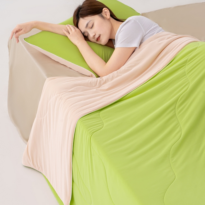 91家纺网 家纺一手货源 找家纺 迪梵家纺 2026新款锦氨凉感黑科技（160克面料）凉感丝夏被冰淇淋夏凉被空调被-风格二 明青玉