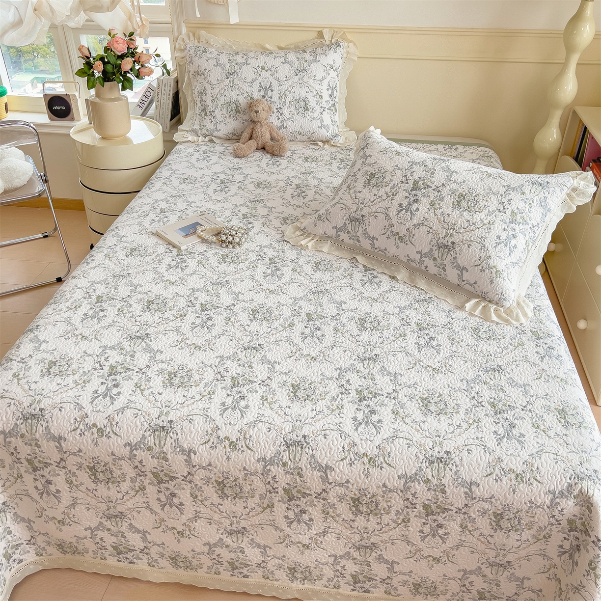 91家纺网 家纺一手货源 找家纺 叠派家纺 2026新款A类印花慕丝绵花边款床盖系列（抽空压缩可供跨境）提供买家秀 清漫+绿