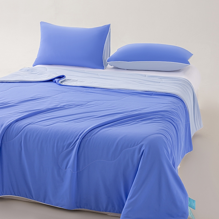 91家纺网 家纺一手货源 找家纺 迪梵家纺 2026新款锦氨凉感黑科技（160克面料）凉感丝夏被冰淇淋夏凉被空调被-风格三 嘟嘟蓝