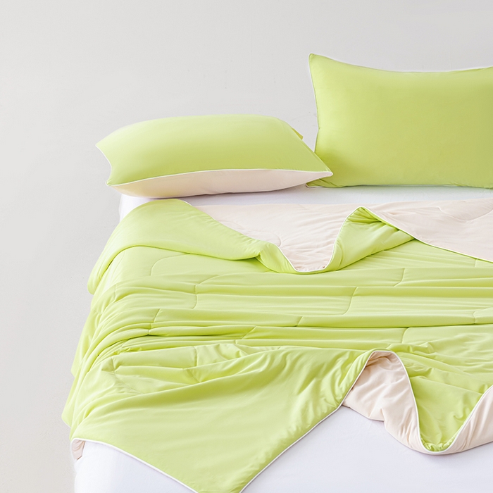 91家纺网 家纺一手货源 找家纺 迪梵家纺 2026新款锦氨凉感黑科技（160克面料）凉感丝夏被冰淇淋夏凉被空调被-风格三 明青玉