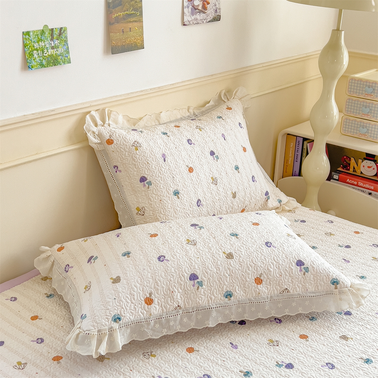 91家纺网 家纺一手货源 找家纺 叠派家纺 2026新款A类印花慕丝绵花边款床盖系列（抽空压缩可供跨境）提供买家秀 云菇森林+浅紫