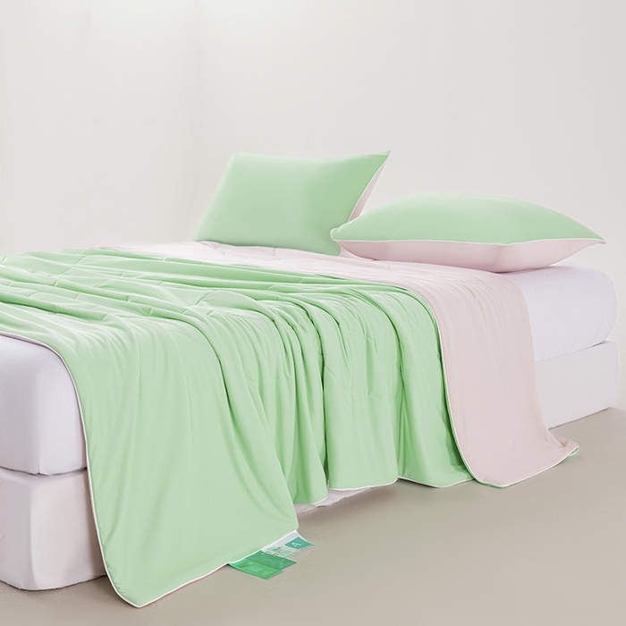 91家纺网 家纺一手货源 找家纺 迪梵家纺 2026新款锦氨凉感黑科技（160克面料）凉感丝夏被冰淇淋夏凉被空调被-风格三 浅绿粉