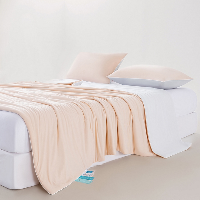 91家纺网 家纺一手货源 找家纺 迪梵家纺 2026新款锦氨凉感黑科技（160克面料）凉感丝夏被冰淇淋夏凉被空调被-风格三 桃喜玉